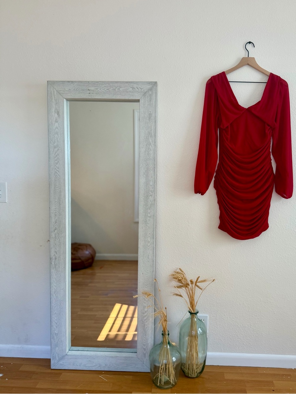 ❤️ SHEIN Ruched Mini Dress ❤️ - Picture 2 of 5